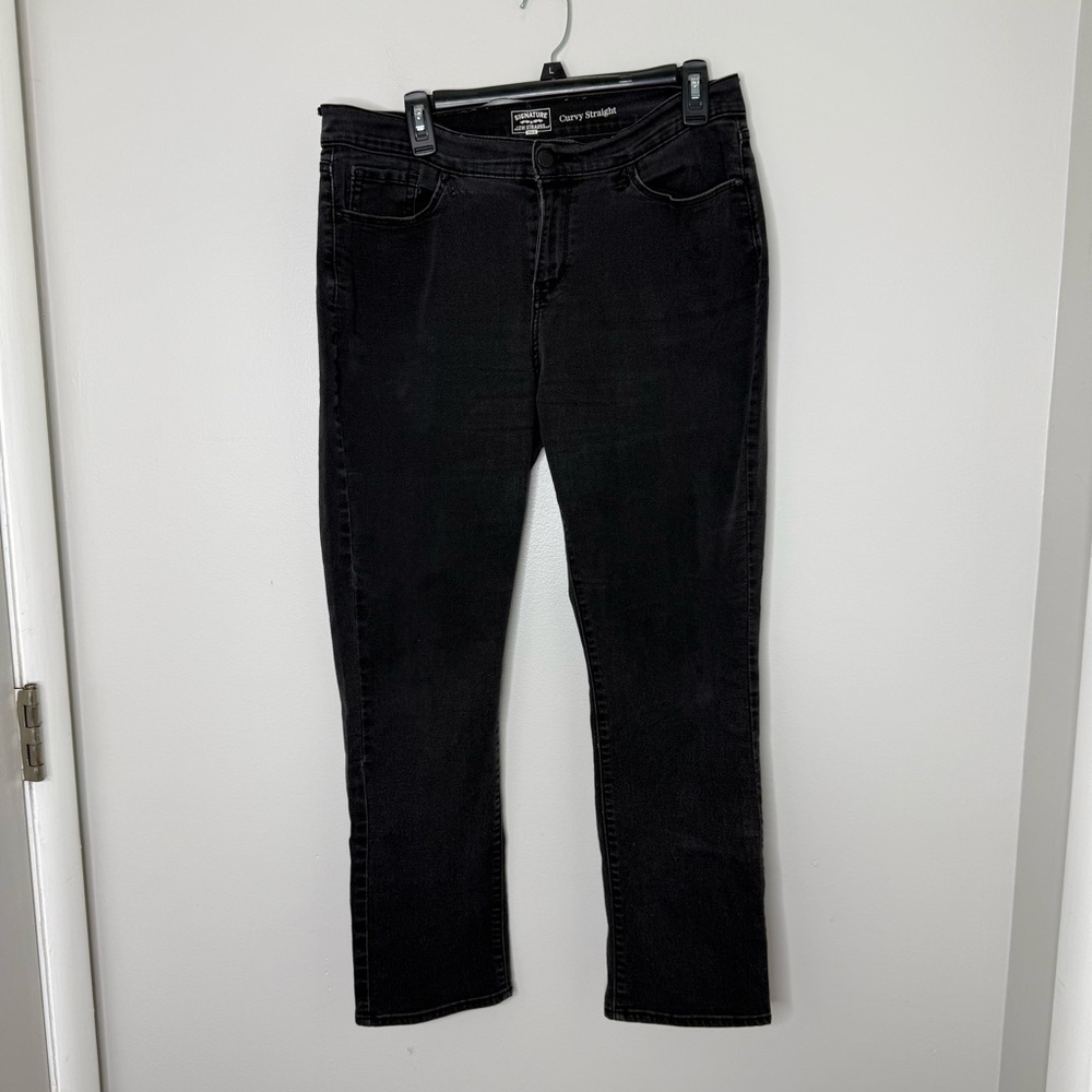 Levi Women’s 32W Black Curvy Straight Leg Jeans